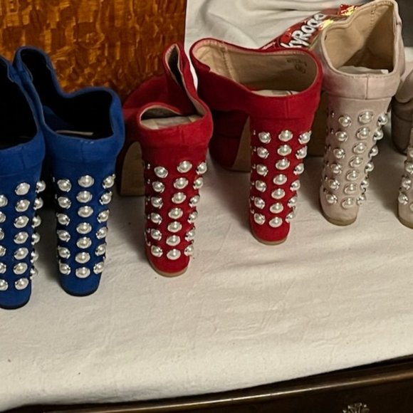 AMS Shoes - ✨️✨️Gorgeous Studded Platforms